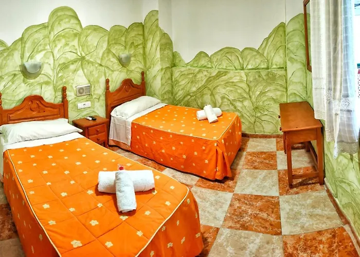 Hotel Virgen De Los Reyes