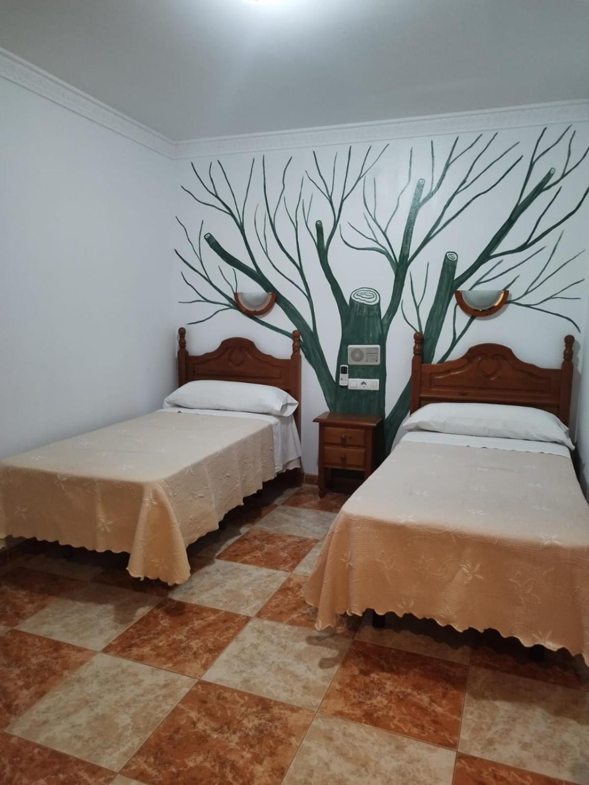 Hotel Virgen De Reyes