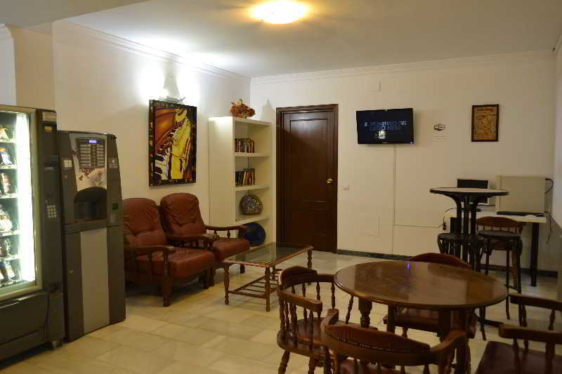Hotel Virgen De Reyes
