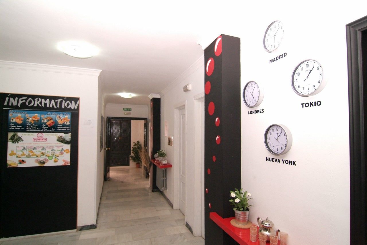 Virgen De Reyes Hotel 2*