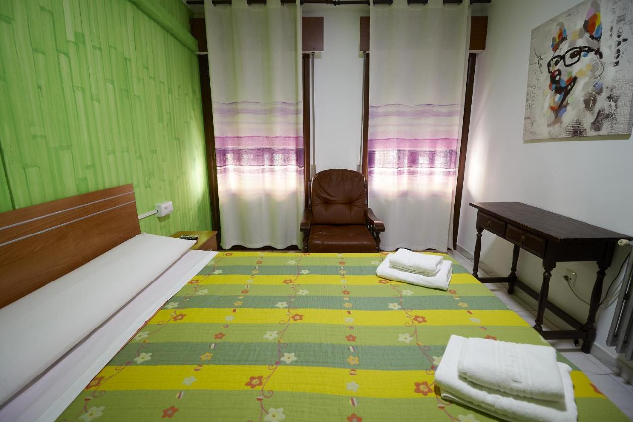 Hotel Virgen De Reyes